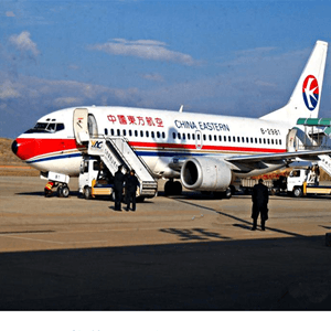 抚远航空空运航空快运业稳步发展的原因是什么？